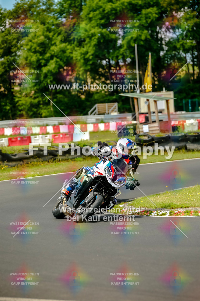 VBK-4727 | Hier findet Ihr Bilder von Touristenfahrten auf der Nürburgring Nordschleife oder von anderen Veranstaltungen die ich besucht habe. Viel Spass beim Durch Schauen 