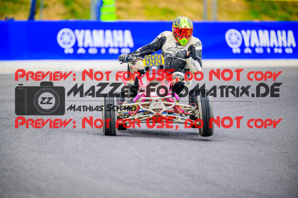 MaZZes_FotoMatrix_240609_6007705_7135 | QUAD