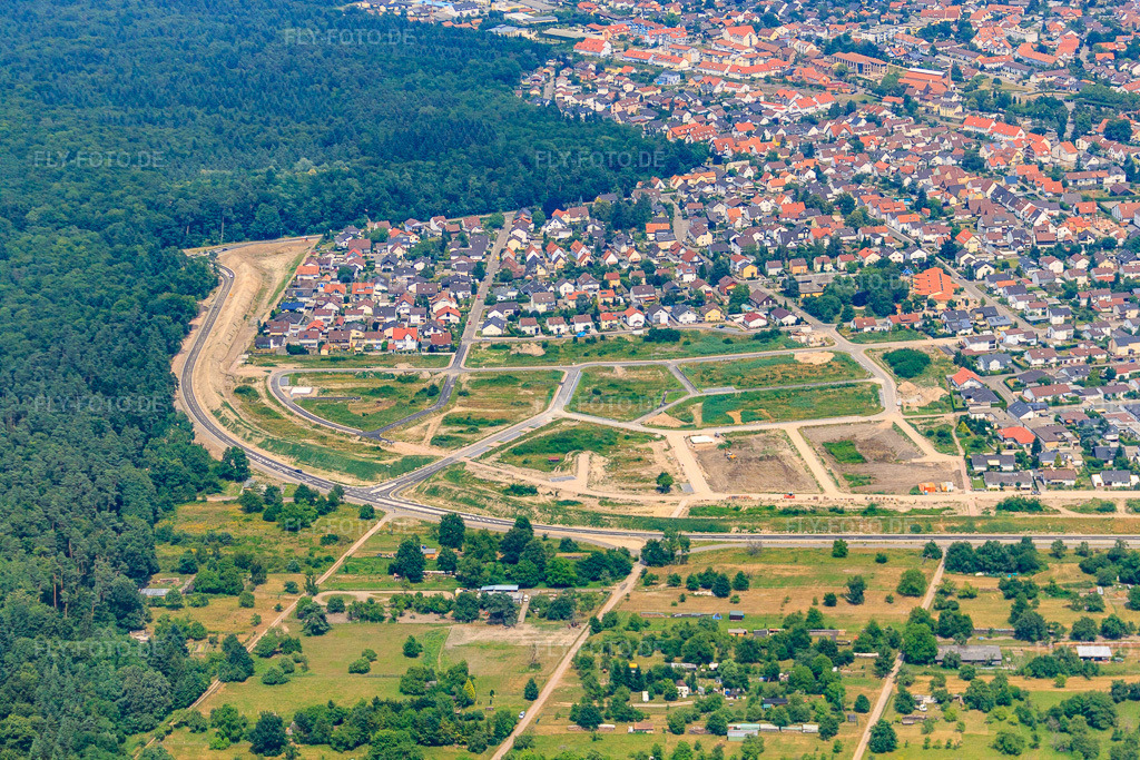 Luftbild: Neubaugebiet West in Jockgrim im Bundesland Rheinland-Pfalz in Deutschland. Foto: IMG_29707.jpg vom 02.07.2010 durch Werner Riehm/FLY-FOTO.de