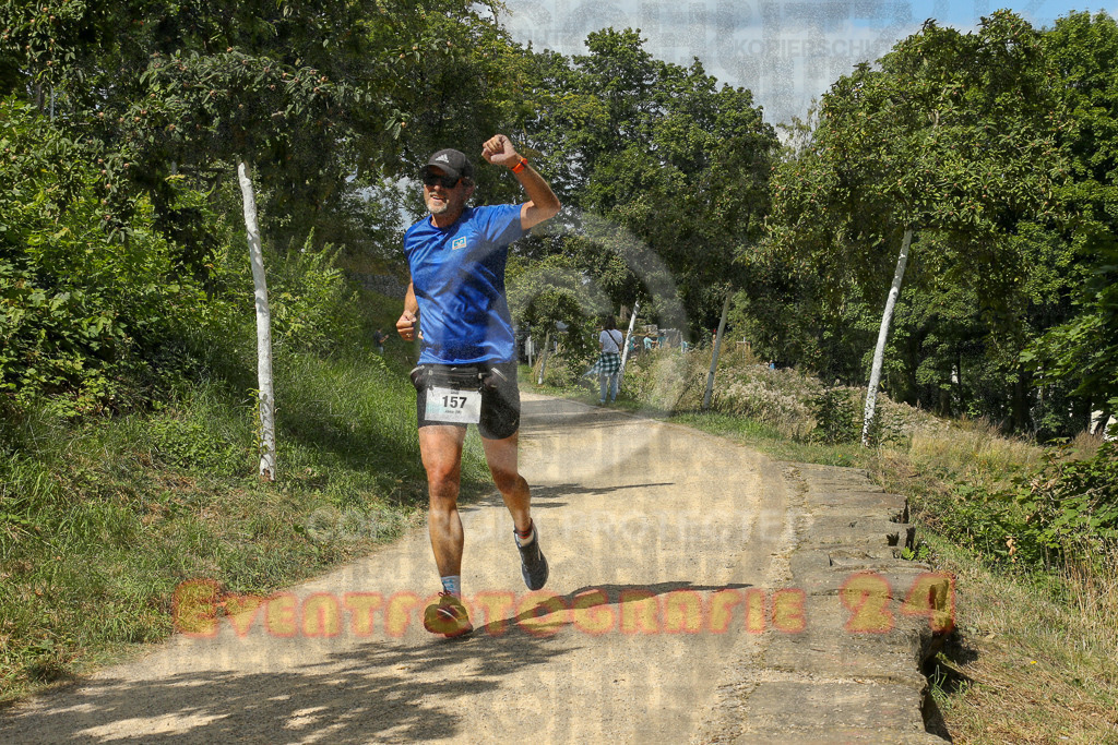 250824_1334_EX1_2872 | Sportfotografie im Rhein-Sieg Kreis, Köln, Bonn, NRW, Rheinland Pfalz, Hessen, etc. Unser Tätigkeitsfeld umfasst den Laufsport vom Volkslauf über den Marathon, Duathlon, Triathon bis zum Ultralauf wie Kölnpfad Ultra oder Schindertrail.