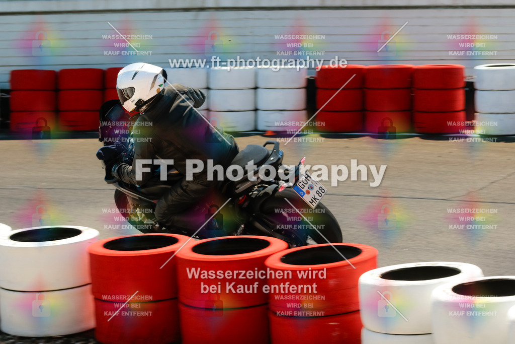 Moto-TeamOBK-22240 | Hier findet Ihr Bilder von Touristenfahrten auf der Nürburgring Nordschleife oder von anderen Veranstaltungen die ich besucht habe. Viel Spass beim Durch Schauen 