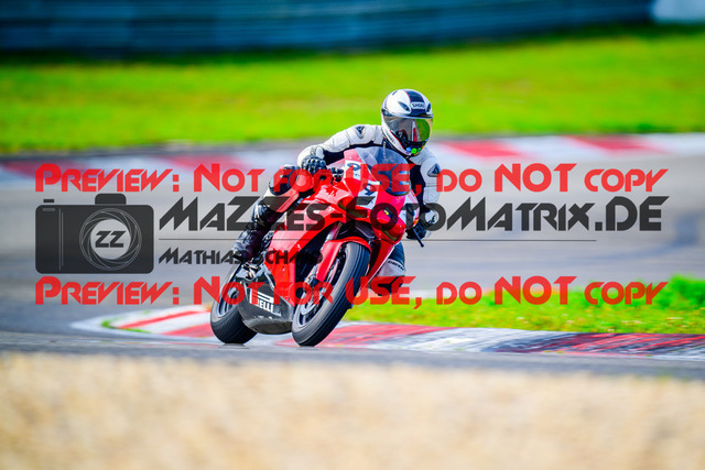 MaZZes_FotoMatrix_240911_6007705_2794 | Fotograf Mathias Schmid
Sportfotograf,
Eventfotograf,
Hochzeitsfotograf,
Portraitfotograf