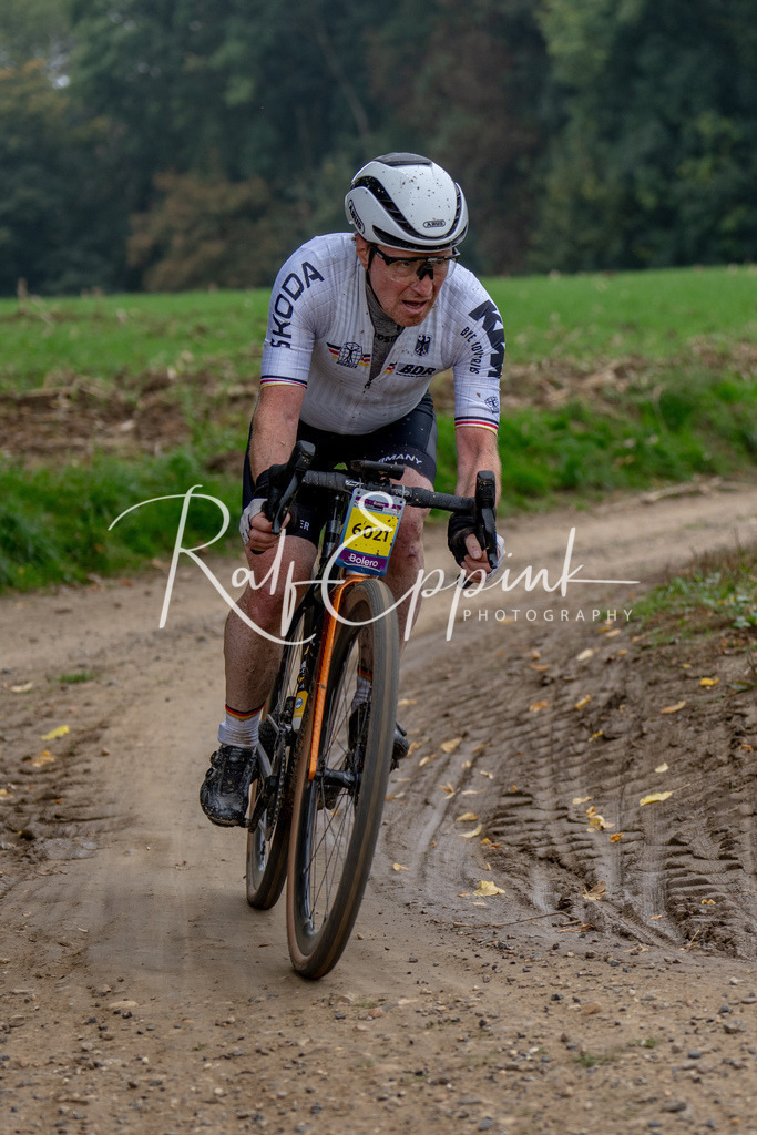 Ralf Eppink Photography 20251011_DSC01979 | Sportfotografie, Eventfotografie, Porträtfotografie, Radsport Fotograf, Triathlon Fotograf, Düsseldorf Fotograf, Köln Fotograf, Actionfotografie, Teamfotografie, Peoplefotografie, Business Portraits, Veranstaltungsfotografie, Reportagefotografie - Realisiert mit Pictrs.com