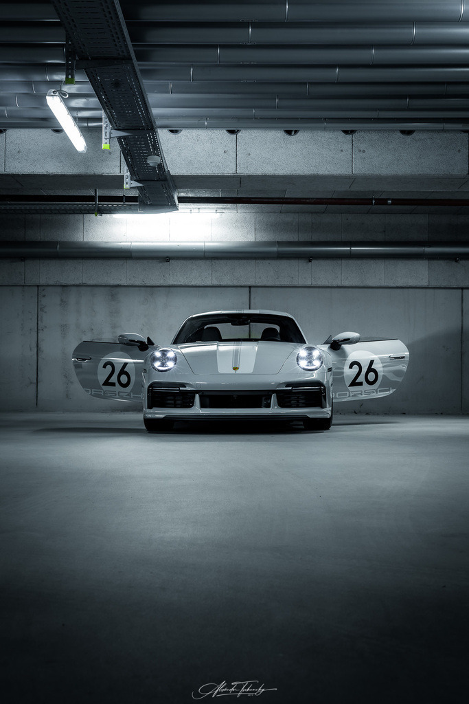 R6AT6610 _Alexander Tschuncky | Entdecken Sie die faszinierende Welt von Alexander Tschuncky Arts: Kreative Fotografie, atemberaubende Automobilkunst und hochwertiger Bilderdruck. Lassen Sie sich inspirieren! - Realisiert mit Pictrs.com