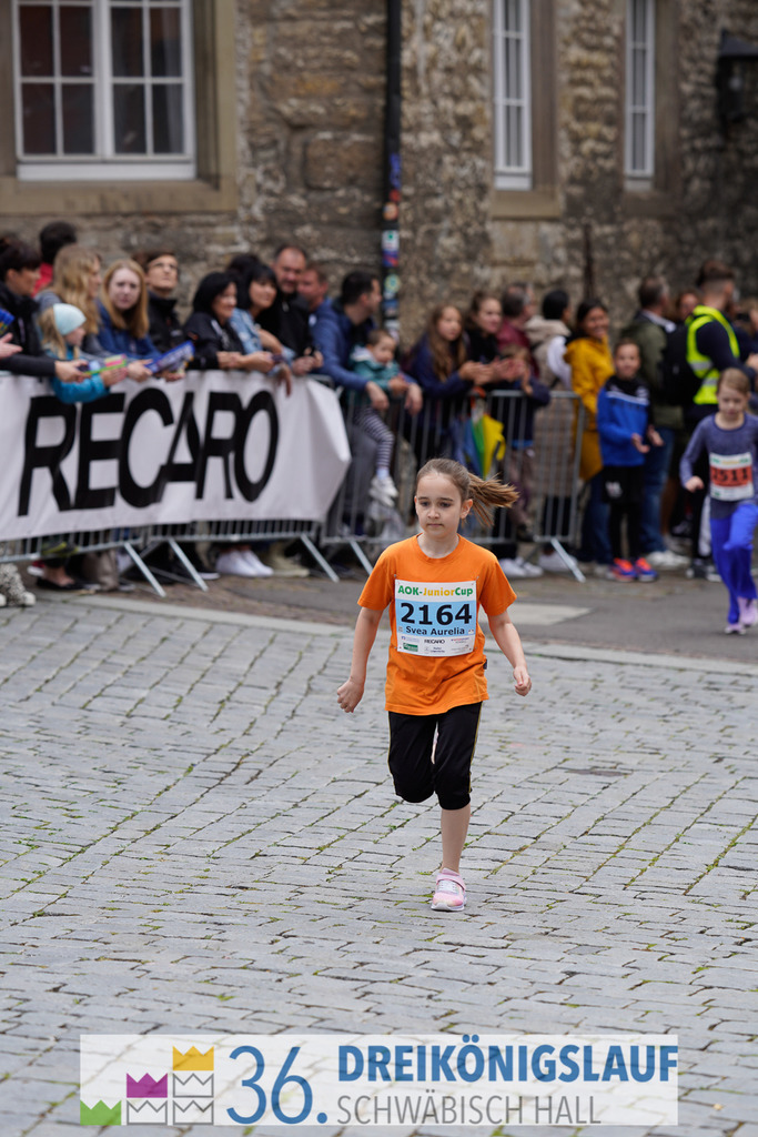AOK Junior Cup 400m | 3Königslauf 2022 AOK Junior Cup 400m - Realisiert mit Pictrs.com