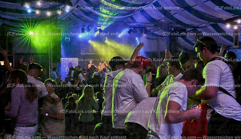 ALP5954_VOLKSFEST_Bieranstich_Musik Die HIGHLIGHTS | (C)FotoLois.com, Alois Spandl, BIERANSTICH im Festzelt beim WIESELBURGER VOLKSFEST mit den TSCHECHEN als Vorband und dem Auftritt von Die HIGHLIGHTS, Mi 28. Juni 2023.