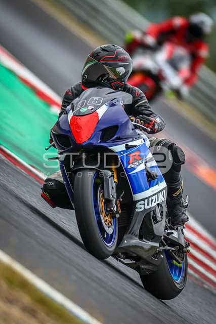 0098-260630MM-012_98 | Deine Full-Service-Agentur für ✔️Videoproduktionen und ✔️Motorsportfotografie Jetzt Angebot anfragen!