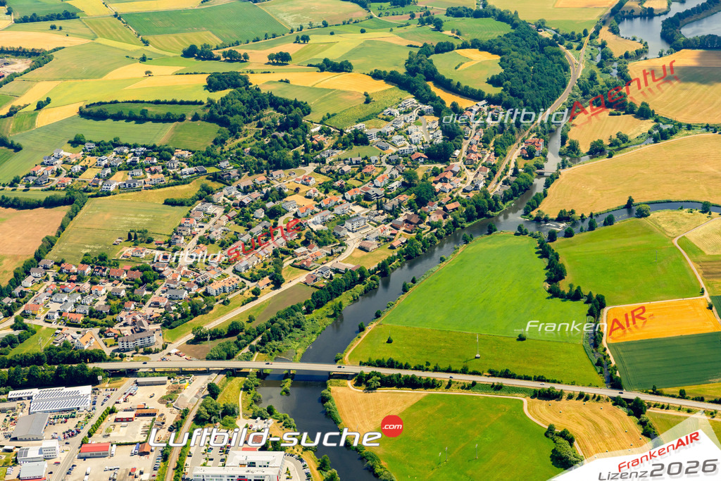Das Luftbild zeigt : Altenstadt Cham - Die Luftaufnahme wurde 2023 vom UL-Flugzeug aus erstellt ( keine Drohne ) - Hochauflösende Luftaufnahme - Für grossformatige Ausdrucke geeignet. Die Geschenkidee !Mit Lizenz und Bildrechte bestellbar