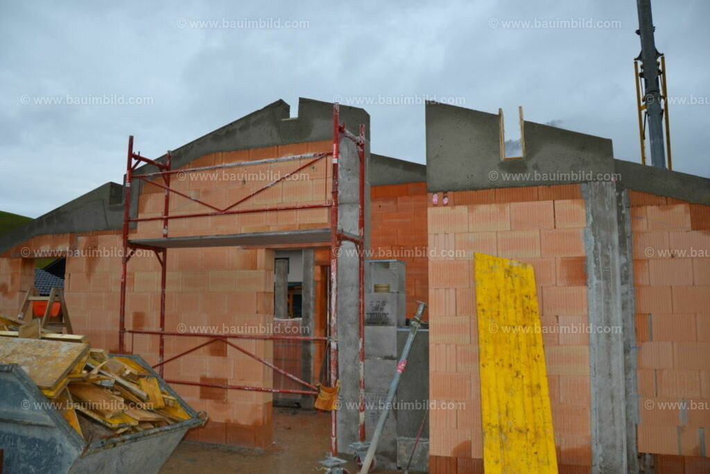 bib-lg04-sonstige-betonarbeiten-0731 | Nach LV-Leistungsgruppen sortierte Detailfotos über den Bau eines Hauses. Alle Hausbau-Bilder direkt vom Urheber und Autor der Website Haus-Selber-Bauen.com