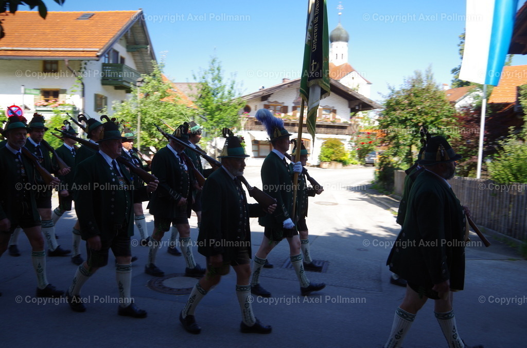 IMGP5255 | fotografiert von Axel PollmannLeonhardi Wallfahrt Benediktbeuern und Murnau, Fronleichnam, Fasching, Landschaft im Loisachtal und Benediktbeuern  - Realisiert mit Pictrs.com