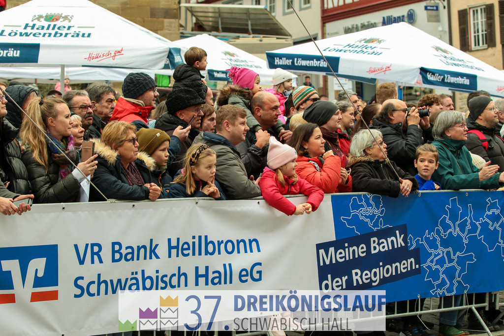 AOK JuniorCup 400m | 3Koenigslauf 2023 - Realisiert mit Pictrs.com