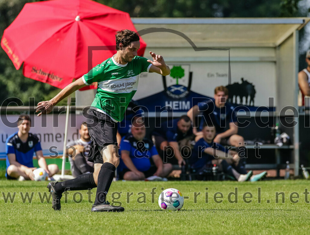 2023-08-20_053_SV_Hohenlinden_gegen_SV_Buch | Hohenlinden, Deutschland, 20.08.2023:
Fußball, A-Klasse 2023 / 2024, 1. Spieltag, SV Hohenlinden gegen SV Bruck, Endergebnis: 5:1

Ricco Körner (SV Bruck, #4)

Foto: Christian Riedel / fotografie-riedel.net