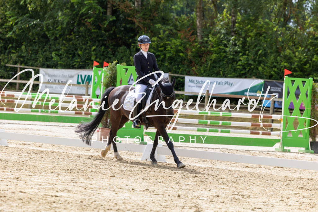 7I8A4261 | melanie-engelhardt-photography - Realisiert mit Pictrs.com