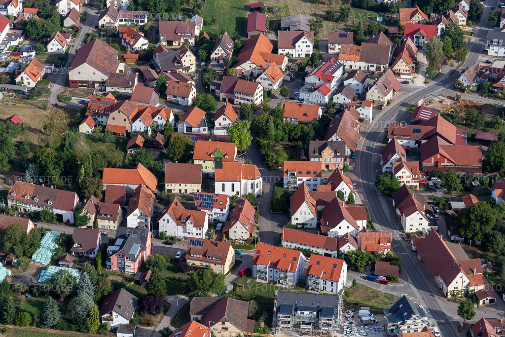 Luftbild: Ortsansicht im Ortsteil Wankheim in Kusterdingen im Bundesland Baden-Württemberg in Deutschland. Foto: IMG_008658.jpg vom 27.08.2020 durch Werner Riehm/FLY-FOTO.de