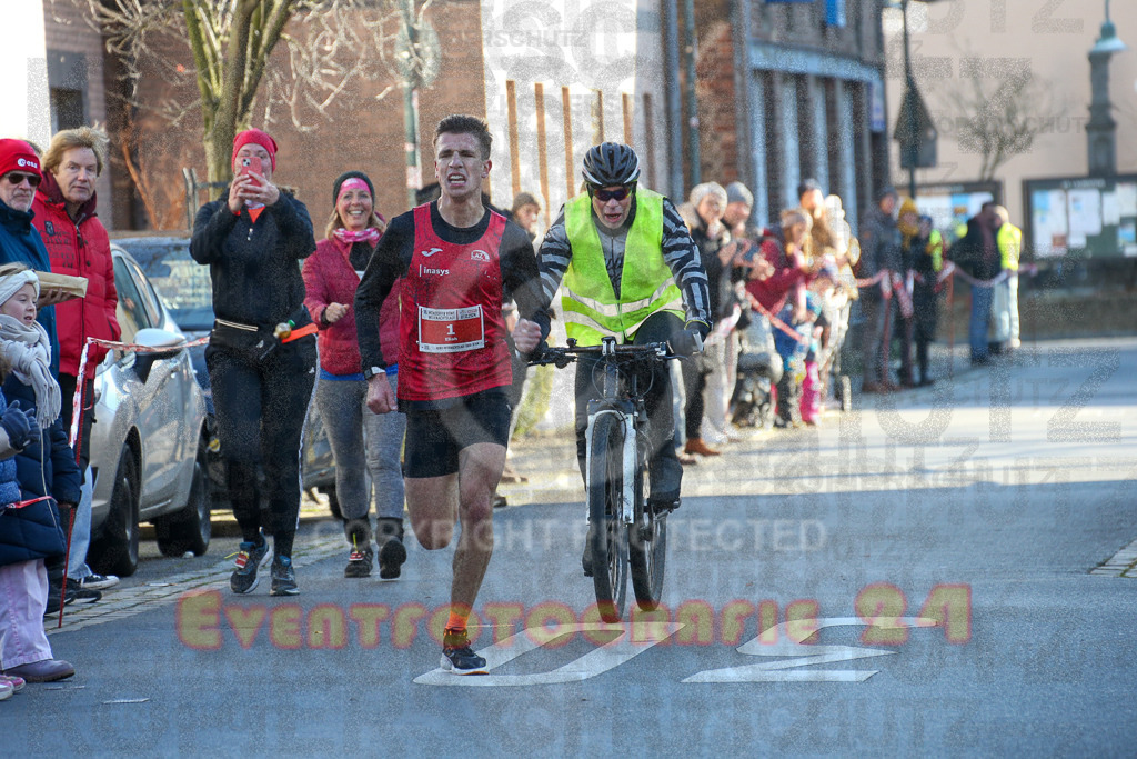 241201_1207_EX1_1315 | Sportfotografie im Rhein-Sieg Kreis, Köln, Bonn, NRW, Rheinland Pfalz, Hessen, etc. Unser Tätigkeitsfeld umfasst den Laufsport vom Volkslauf über den Marathon, Duathlon, Triathon bis zum Ultralauf wie Kölnpfad Ultra oder Schindertrail.