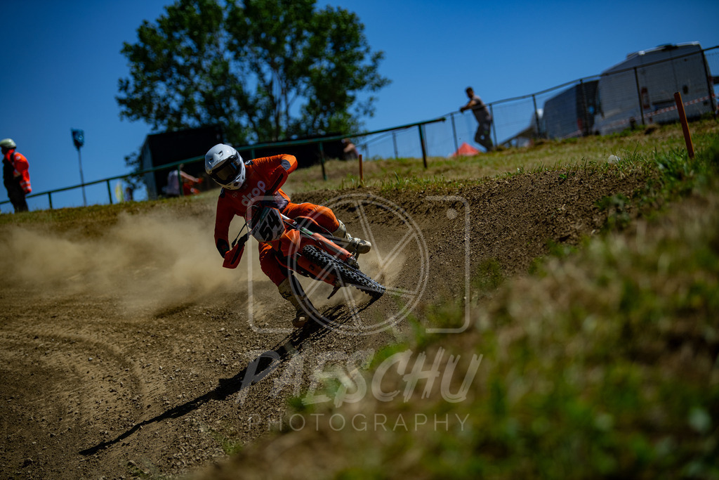 Se E+R (385) | Paeschuphoto Shop - Wer nicht sucht der auch nicht findet.Ob Motocrossbilder oder von einem besuchtem Spiel, Hauptsache Action. - Realisiert mit Pictrs.com