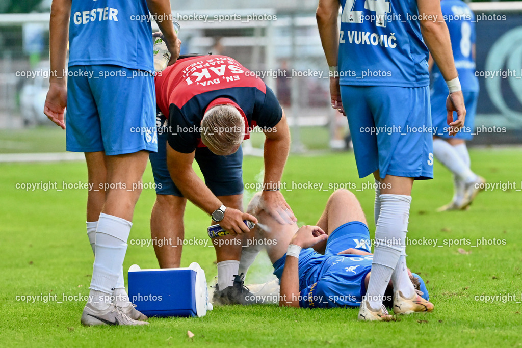KAC 1909 vs. SAK | Tormanntrainer SAK Johann Smrecnik, #20 Luka Djukic SAK, KAC 1909 vs. SAK, KAC 1909 vs. SAK am 06.09.2024 in Klagenfurt (Sportplatz KAC), Austria, (Photo by Bernd Stefan)