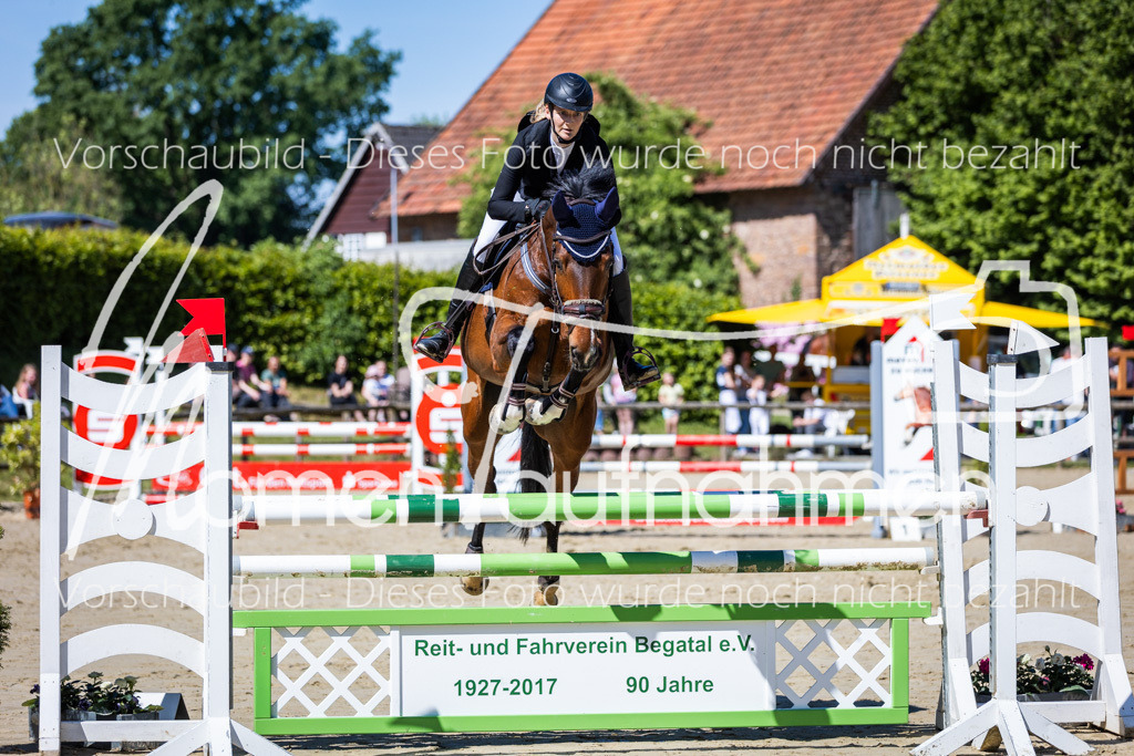 Donop24-ASprmstA-025 | MomenTaufnahmen Pferdesportfotos