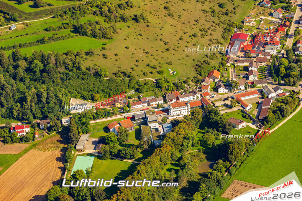 Luftaufnahme von Pfünz Walting Bild- Das Luftbild wurde 2025 vom UL-Flugzeug heraus erstellt ( keine Drohne ) - Hochauflösende Luftaufnahme -Nicht vergleichbar mit Google Maps oder Satelittenbilder- Die Geschenkidee !Mit Lizenz und Bildrechte bestellbar
