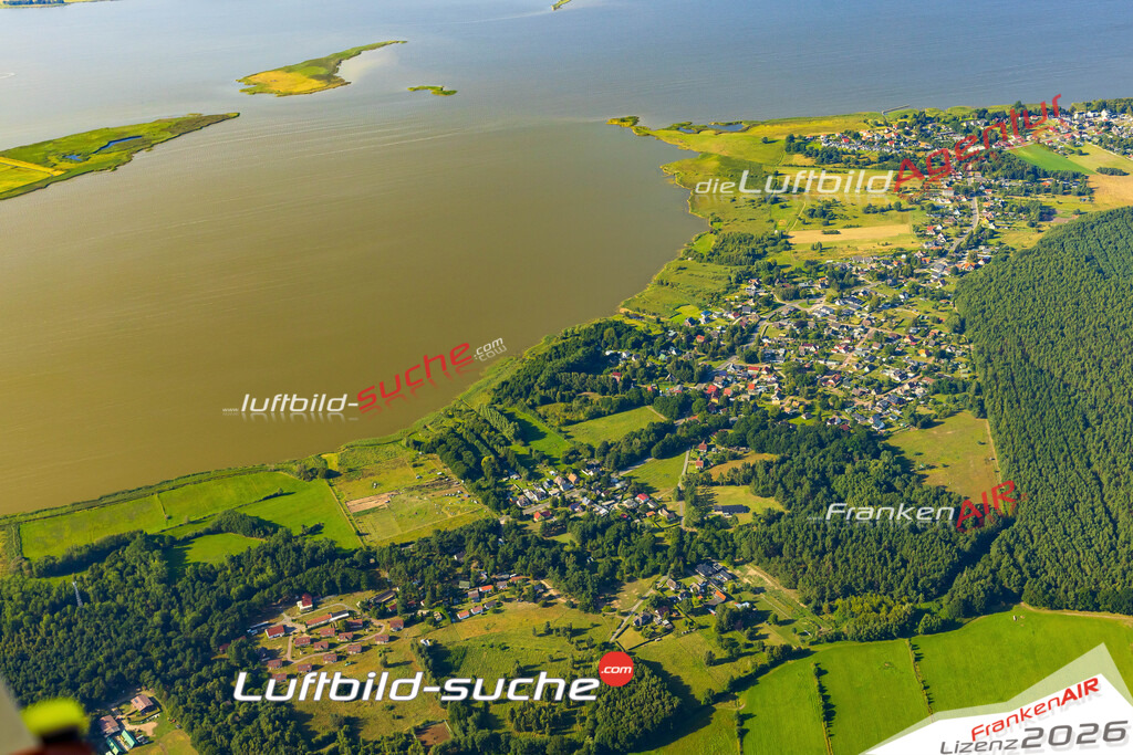 Stadt Fuhlendorf von Oben- Die Luftaufnahme wurde 2025 vom UL-Flugzeug heraus erstellt ( keine Drohnenaufnahme ) - Hochauflösende Luftaufnahme - für Wandbilder und großformatige Ausdrucke geeignet. Das besondere Geschenk!Hier alle&nbsp;Infos zur Lizenzierung der LuftaufnahmeWir fliegen auch dieses Jahr wieder in Ihre Region um Luftbilder zu erstellen.- Luftbild anfragen
