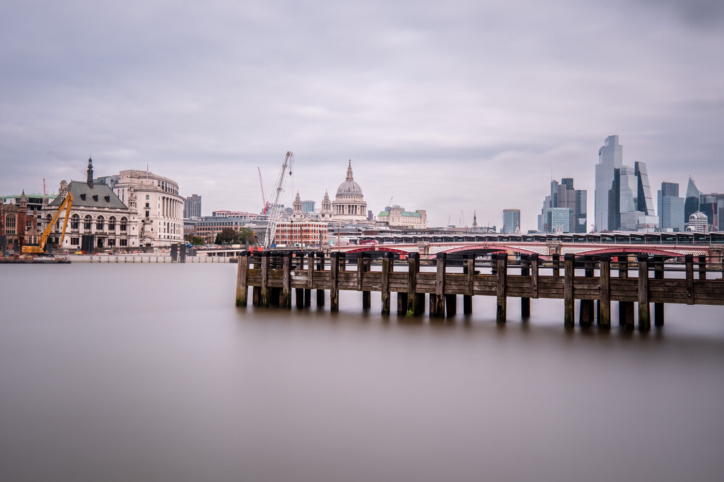 London-Huditsch-Fotografie_004 | Exklusiver Webshop für hochwertige Landschaftsfotos aus Kärnten, Österreich und der ganzen Welt.
Landschaftsfotos auf Leinwand, Acrylglas, Aludibond
Wandbilder online kaufen, fürs Zuhause oder als Geschenk zum Geburtstag, Weihnachten und mehr - Realisiert mit Pictrs.com
