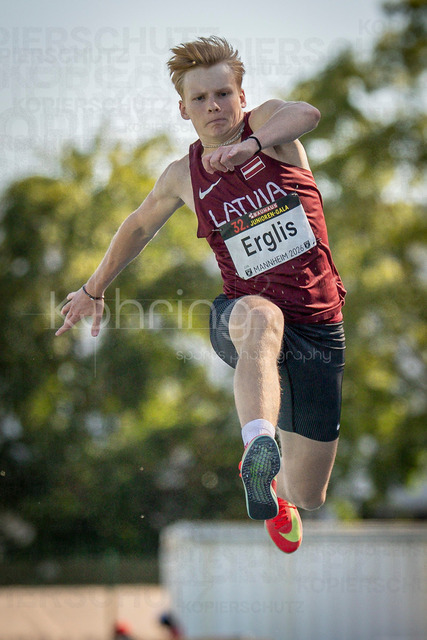 Juniorengala 2026; Mannheim, 13.06.2026 | MANNHEIM, GERMANY - JUNE 13, 2026 : Ainars Erglis (LAT/Latvia) competing in the men’s U20 triple jump during the Juniorengala 2026 at Michael-Hoffmann-Stadion on June 13, 2026 in Mannheim, Germany.