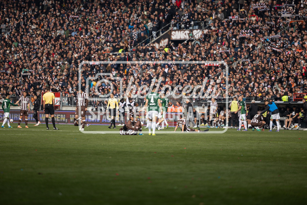 Fußball I Männer I Saison 2025-2026 I Bundesliga I FC St. Pauli - VfL Wolfsburg I 12954 | realhellocedii - Realisiert mit Pictrs.com