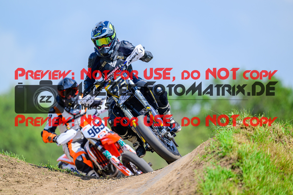 MaZZes_FotoMatrix_240622_6007705_8474 | S4