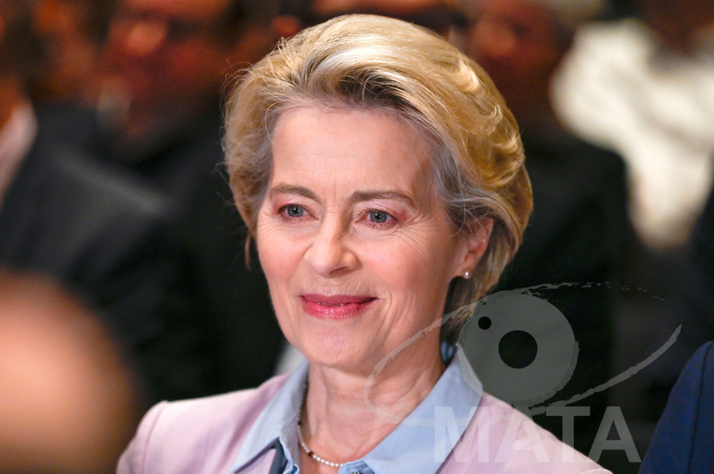 _DWI0376 | Politikerin Ursula von der Leyen beim CDU-NRW Neujahrsempfang in Düsseldorf. Düsseldorf, 28.01.2023 - Realisiert mit Pictrs.com