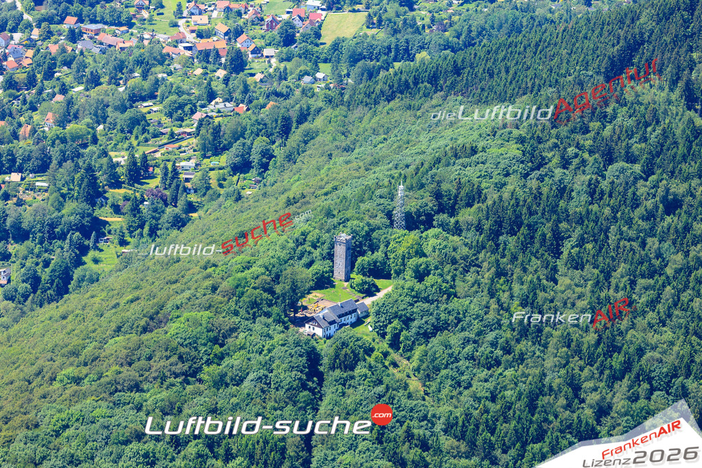 Die Luftaufnahme der Stadt Suhl wurde vom UL-Flugzeug heraus erstellt ( keine Drohne )- hohe Auflösung für beste Qualität