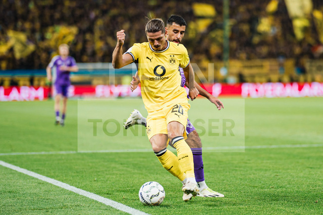 DFB-Pokal: HEBC - Borussia Dortmund, 01.09.2026 | Marcel Sabitzer (Borussia Dortmund, 20) am Ball; Fußball, DFB-Pokal, 1. Runde: HEBC vs. Borussia Dortmund am 01.09.2026 im Volksparkstadion, HamburgDFB REGULATIONS PROHIBIT ANY USE OF PHOTOGRAPHS AS IMAGE SEQUENCES AND/OR QUASI-VIDEO. - Realisiert mit Pictrs.com