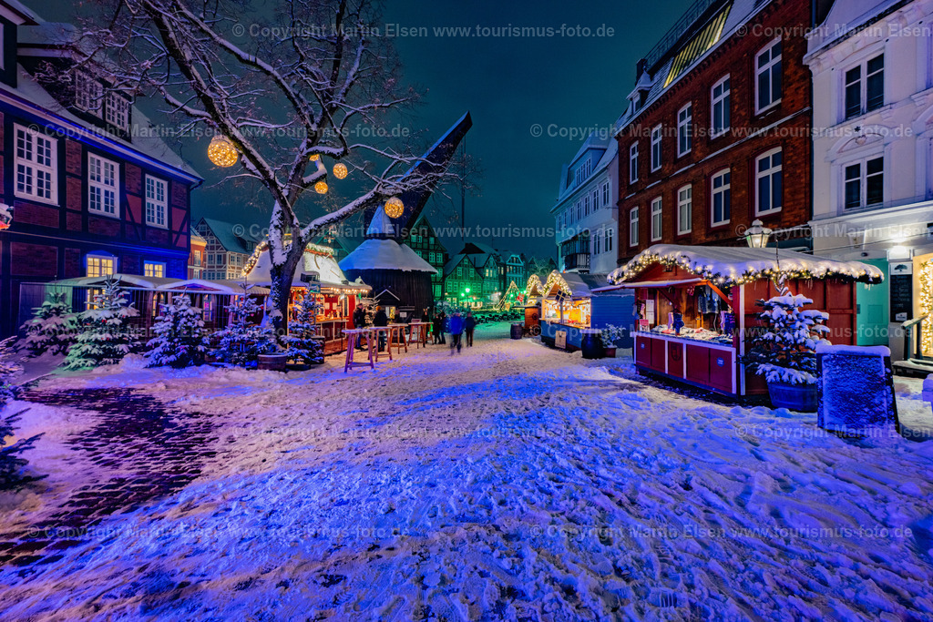 Stade Fischmarkt Winter Schnee_ELS_8271051223 | Stader Weihnachstmarkt - Realisiert mit Pictrs.com