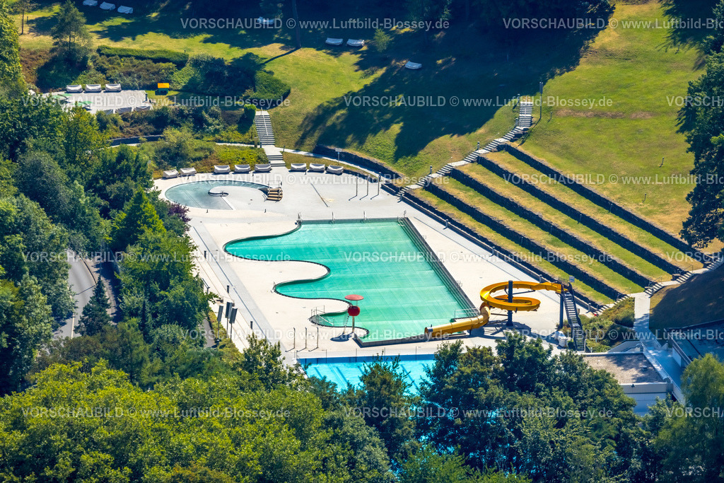 Witten220809114 | Luftbild, Freibad Annen mit Wasserrutsche, Annen, Witten, Ruhrgebiet, Nordrhein-Westfalen, Deutschland