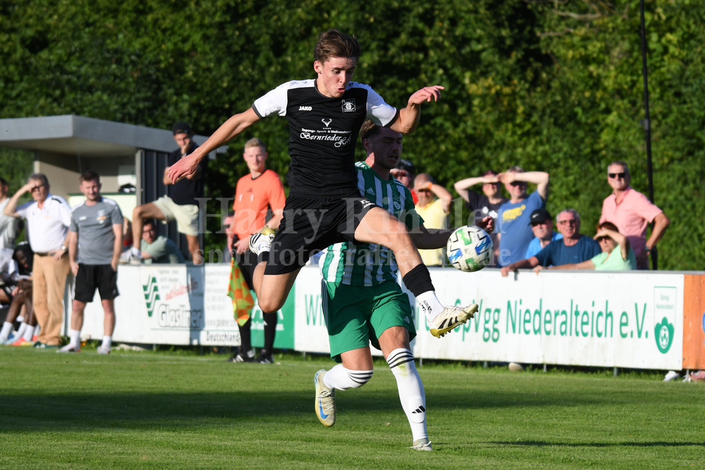 SpVgg Niederalteich : SpVgg GW Deggendorf | Lukas Semmler (SpVgg GW Deggendorf #19) - Realisiert mit Pictrs.com