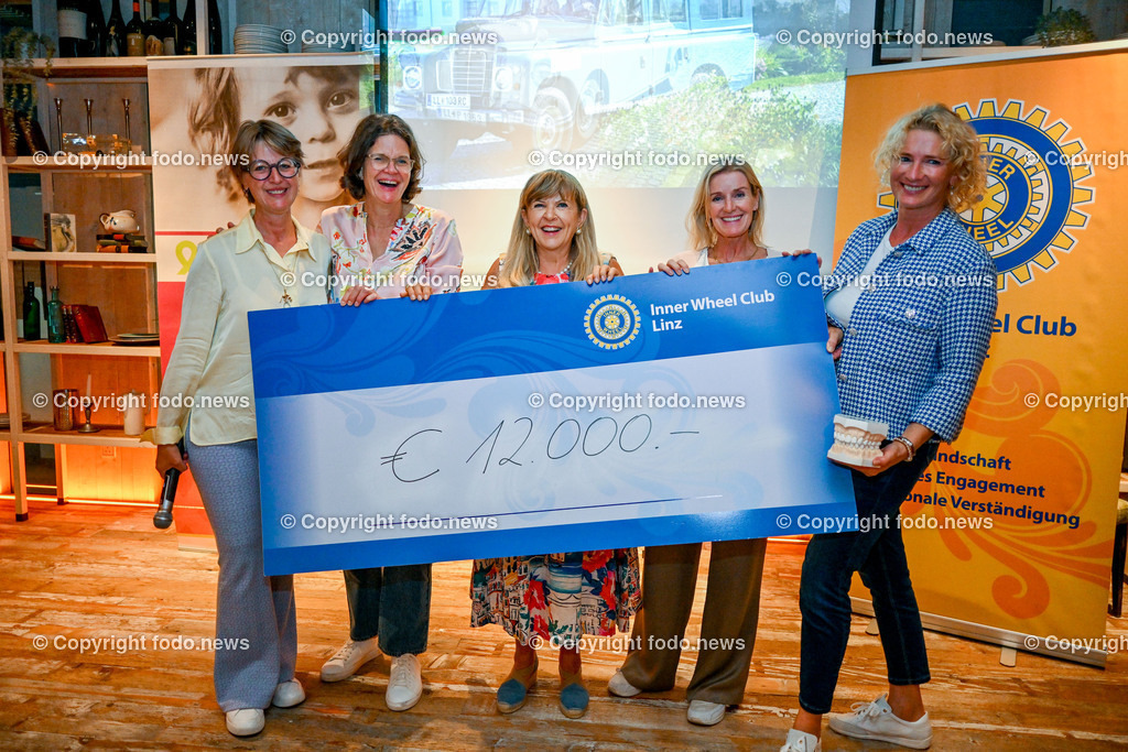 Inner Wheel Club Linz_ Charity Oldtimerfahrt_ 21.09.2024-318 | 21.09.2024, Linz, AUT, Inner Wheel Club Linz,  Charity Oldtimerfahrt im Bild Inner Wheel Club Linz,  Charity Oldtimerfahrt, Teilnehmer©Harald Dostal / fodo.media