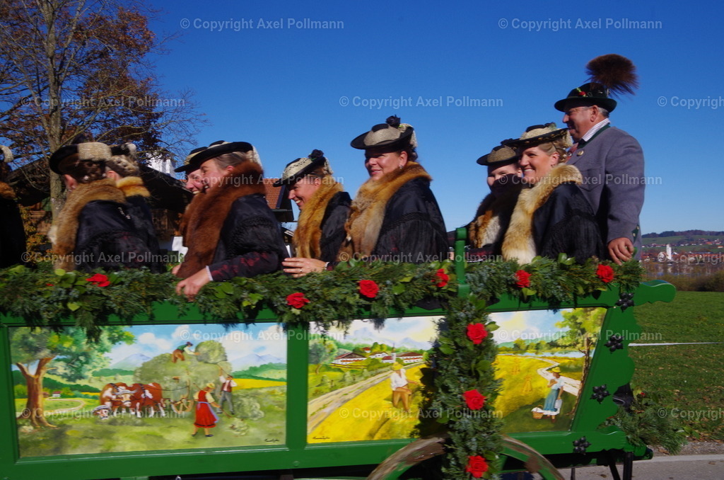 IMGP8418 | fotografiert von Axel PollmannLeonhardi Wallfahrt Benediktbeuern und Murnau, Fronleichnam, Fasching, Landschaft im Loisachtal und Benediktbeuern  - Realisiert mit Pictrs.com