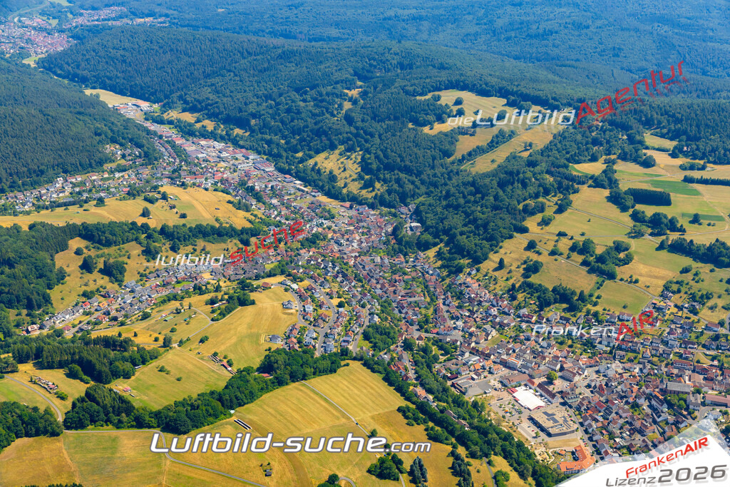 Das Luftbild zeigt :  Frammersbach - Die Luftaufnahme wurde 2023 vom UL-Flugzeug aus erstellt ( keine Drohne ) - Hochauflösende Luftaufnahme - Für grossformatige Ausdrucke geeignet. Die Geschenkidee !Mit Lizenz und Bildrechte bestellbar