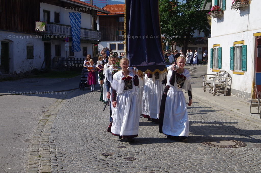 IMGP3483 | fotografiert von Axel PollmannLeonhardi Wallfahrt Benediktbeuern und Murnau, Fronleichnam, Fasching, Landschaft im Loisachtal und Benediktbeuern  - Realisiert mit Pictrs.com