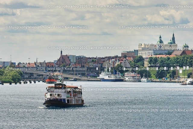Stettin / Szczecin phototitusgraphy 001 | Oderblick auf Stettin aus der MARITIM-Gallerie auf titusgraphy.eu - Realisiert mit Pictrs.com