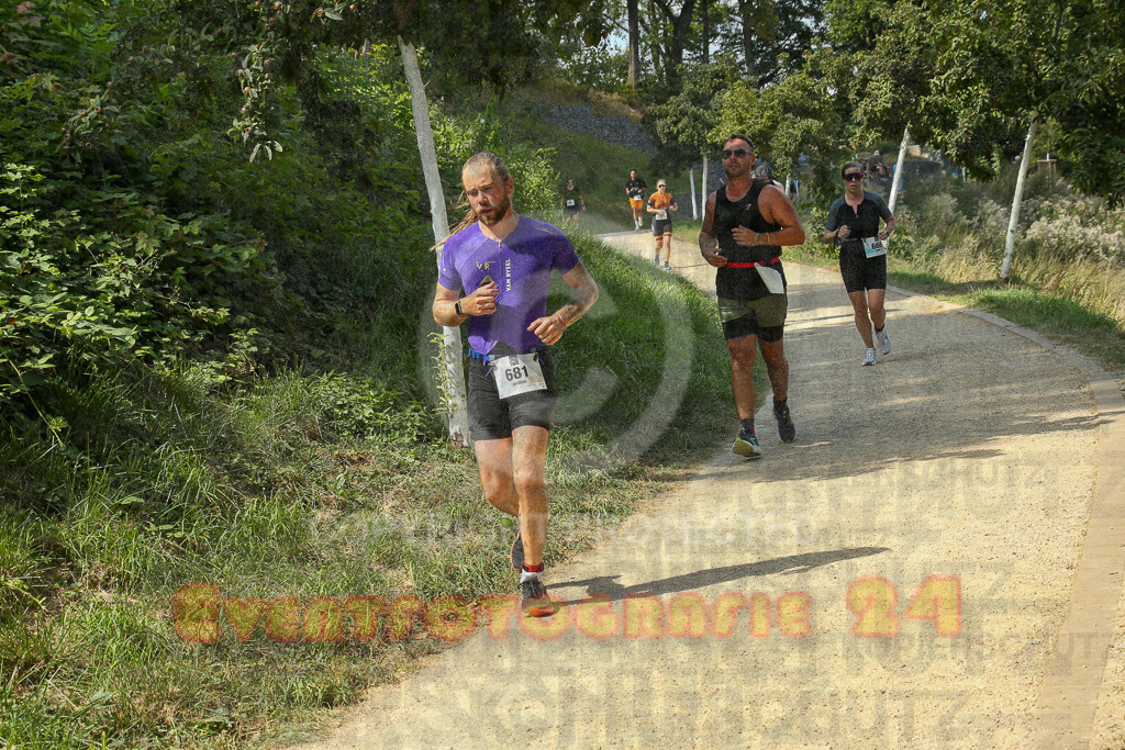 250824_1444_EX1_7366 | Sportfotografie im Rhein-Sieg Kreis, Köln, Bonn, NRW, Rheinland Pfalz, Hessen, etc. Unser Tätigkeitsfeld umfasst den Laufsport vom Volkslauf über den Marathon, Duathlon, Triathon bis zum Ultralauf wie Kölnpfad Ultra oder Schindertrail.