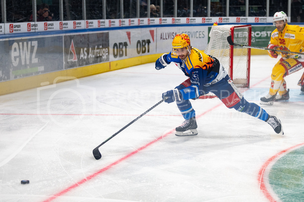 Playoffs: ZSC Lions - EHC Biel-Bienne | 27.03.2022, Zürich, Hallenstadion, Playoffs: ZSC Lions - EHC Biel-Bienne, Topscorer Denis Malgin (ZSC). - Realisiert mit Pictrs.com