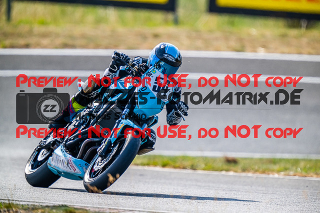 MaZZes_FotoMatrix_220722_8762 | TWIN