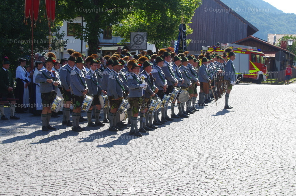 IMGP5438 | fotografiert von Axel PollmannLeonhardi Wallfahrt Benediktbeuern und Murnau, Fronleichnam, Fasching, Landschaft im Loisachtal und Benediktbeuern  - Realisiert mit Pictrs.com