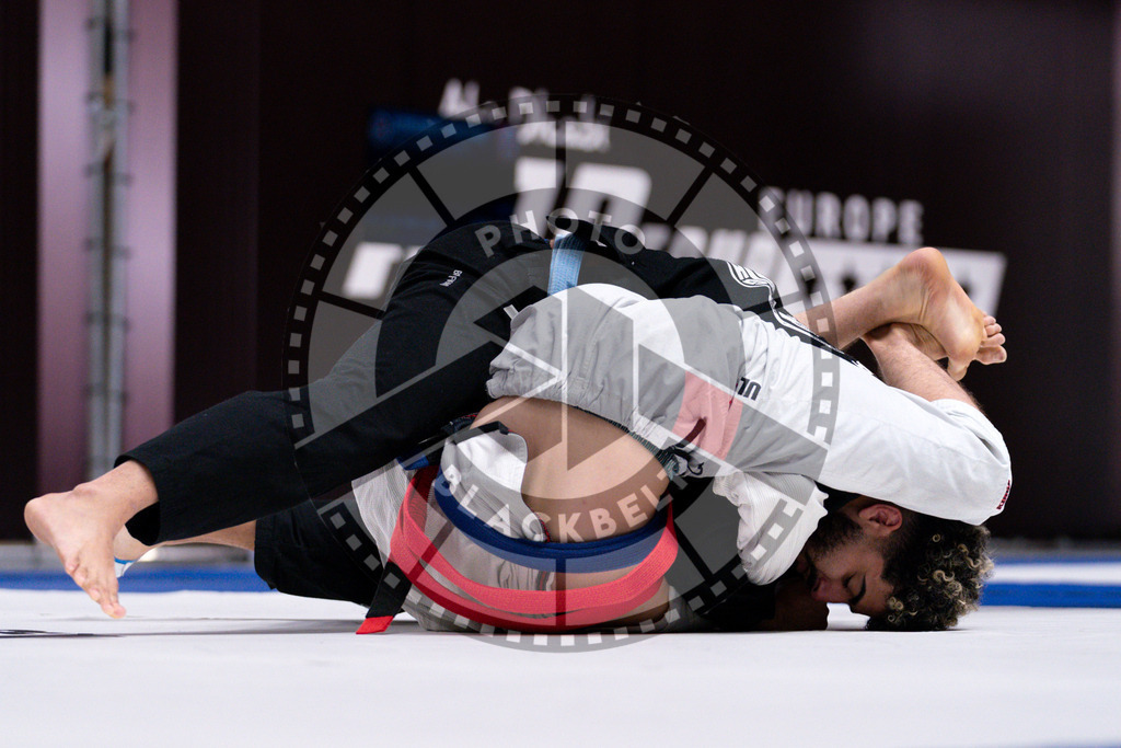 20241013PBB1950 | Athletes compete during the AJP Tour Europe Continental Jiu-Jitsu Amateurs & Masters Championship on October 13, 2024 in Almere near Amsterdam, Netherlands. © Chiara Dazi / photoblackbelt