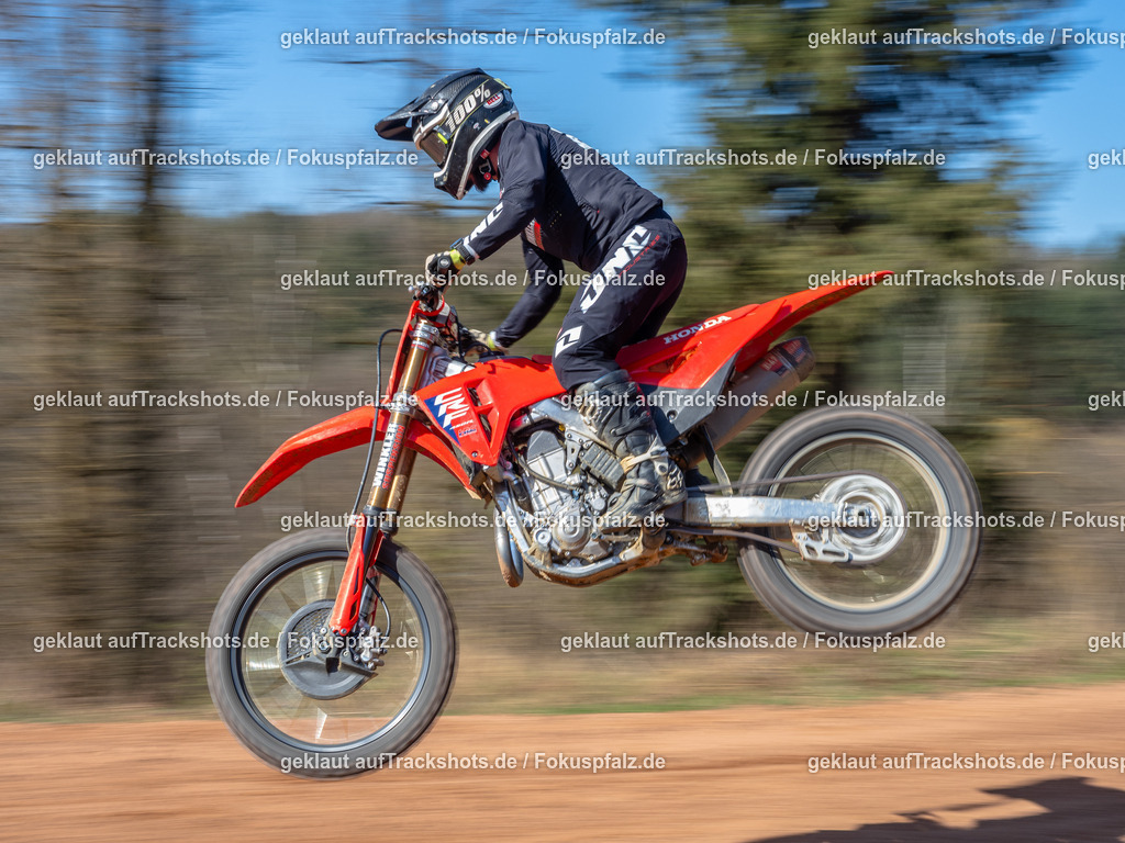 Schweyen040525-20 | Trackshots.de / Fokuspfalz.de - Realisiert mit Pictrs.com