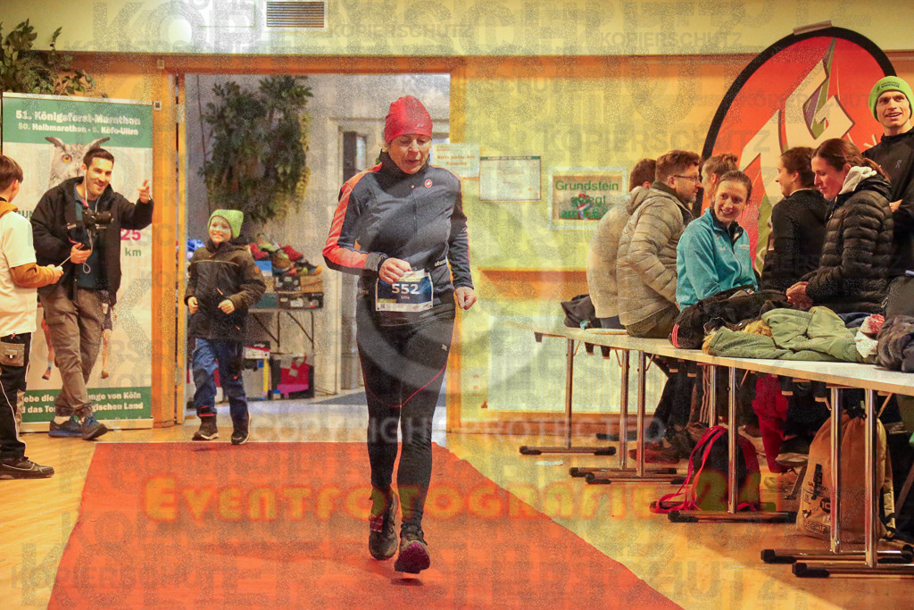 241208_1151_EX1_6742 | Sportfotografie im Rhein-Sieg Kreis, Köln, Bonn, NRW, Rheinland Pfalz, Hessen, etc. Unser Tätigkeitsfeld umfasst den Laufsport vom Volkslauf über den Marathon, Duathlon, Triathon bis zum Ultralauf wie Kölnpfad Ultra oder Schindertrail.