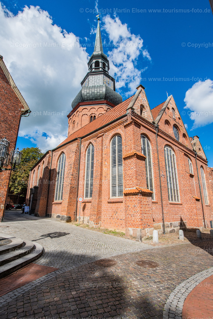 STade Cosmea Kirche_ELS_0675010920 | Fotos aus den Touristenorten aus Norddeutschland. - Realisiert mit Pictrs.com