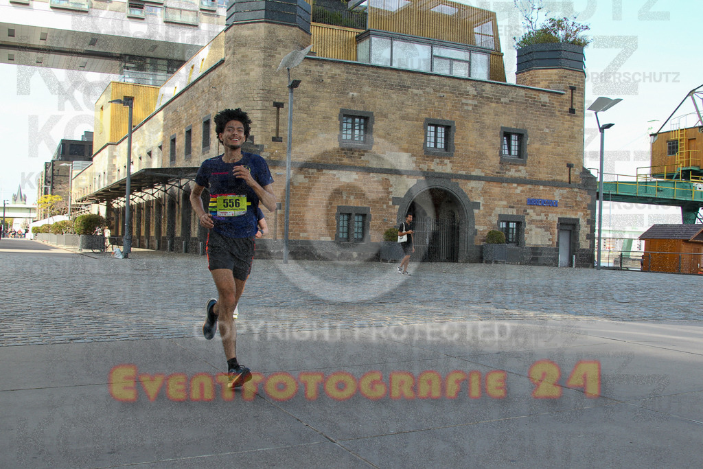 250920_1450_EV4_7266 | Sportfotografie im Rhein-Sieg Kreis, Köln, Bonn, NRW, Rheinland Pfalz, Hessen, etc. Unser Tätigkeitsfeld umfasst den Laufsport vom Volkslauf über den Marathon, Duathlon, Triathon bis zum Ultralauf wie Kölnpfad Ultra oder Schindertrail.