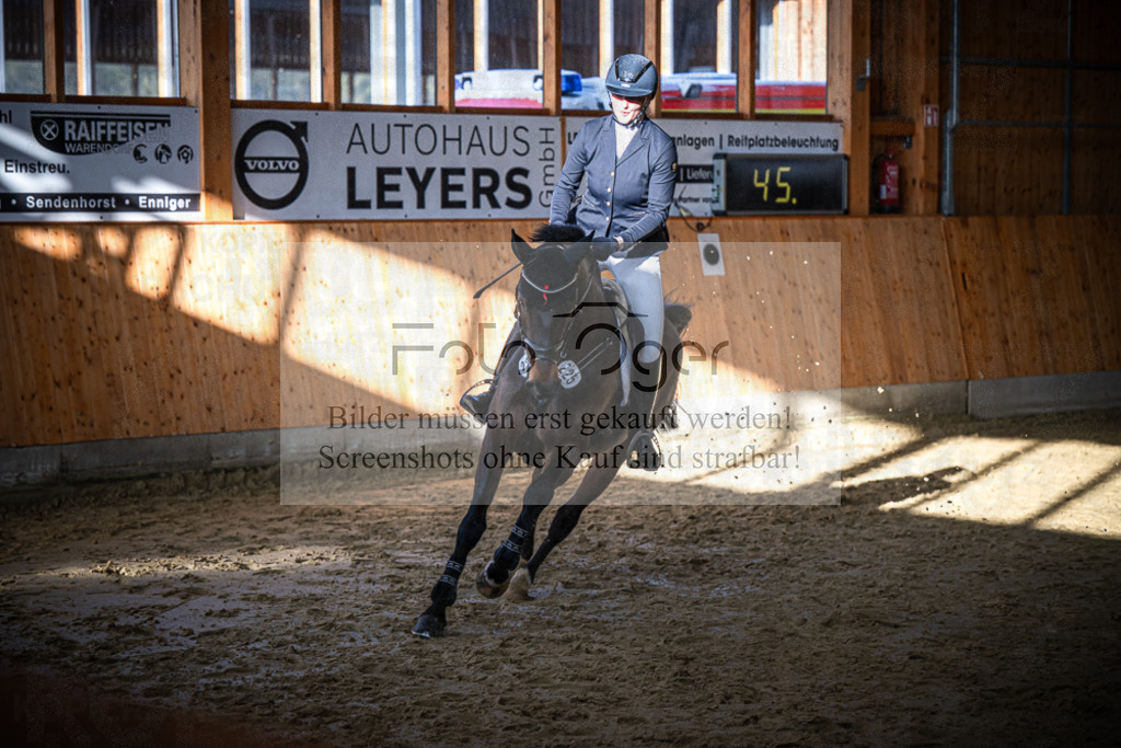 DOS_0884 | Entdecke hochwertige Reitturnierfotos von Foto Oger. Professionell, emotional und authentisch – jetzt Lieblingsmomente im Shop bestellen.Deutschlandweite Turnierfotografie. - Realisiert mit Pictrs.com