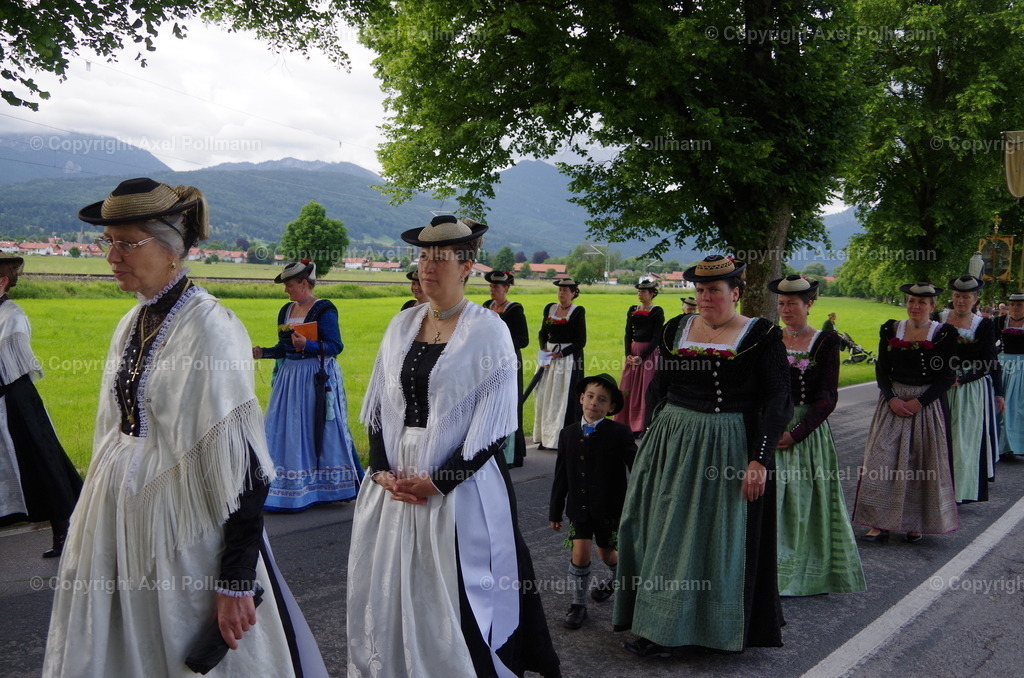 IMGP6210 | fotografiert von Axel PollmannLeonhardi Wallfahrt Benediktbeuern und Murnau, Fronleichnam, Fasching, Landschaft im Loisachtal und Benediktbeuern  - Realisiert mit Pictrs.com